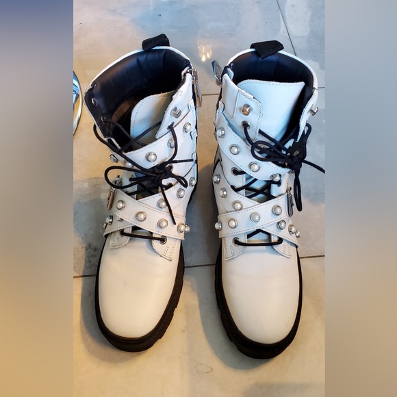 White leather combat boots with pearl accents - Picture 2 of 2